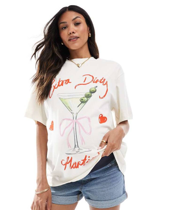 ASOS DESIGN Maternity - Bequeme Mom-Shorts in Mittelblau von ASOS Maternity