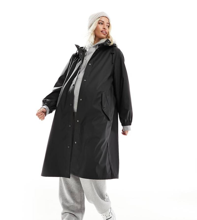 ASOS DESIGN Maternity - Gummierter Regenmantel in Schwarz von ASOS Maternity