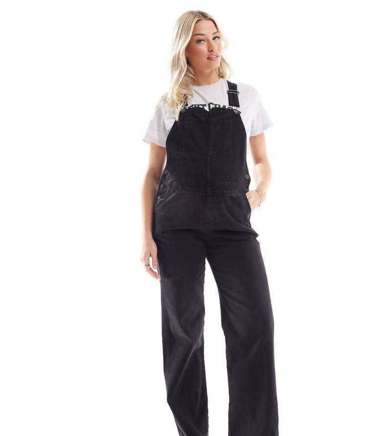 ASOS DESIGN Maternity - Jeans-Latzhose in verwaschenem Schwarz von ASOS Maternity