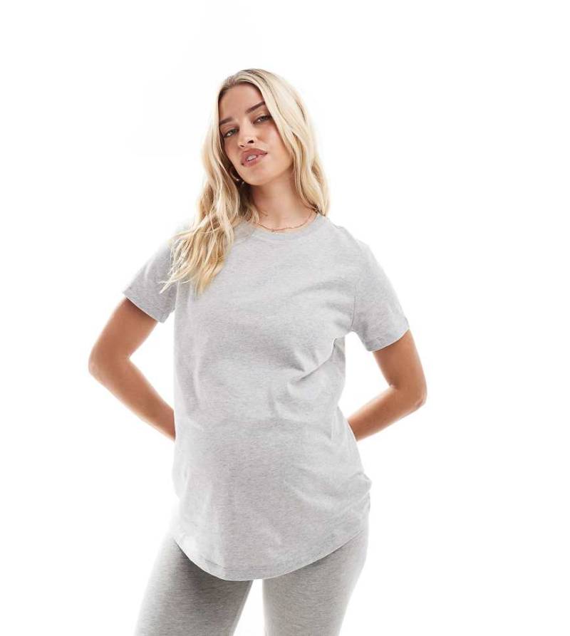 ASOS DESIGN Maternity - Ultimate - 3er-Pack kurzärmlige T-Shirts aus Baumwollmix in Schwarz, Weiß und Grau mit Rundhalsausschnitt-Bunt von ASOS Maternity