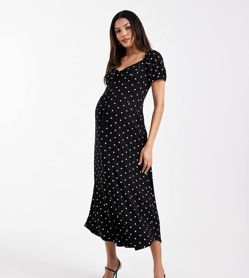 ASOS DESIGN Maternity - Weiß gepunktetes Midi-Freizeitkleid in Schwarz mit Muschelsaum-Kragen, Puffärmeln und Ziernaht von ASOS Maternity