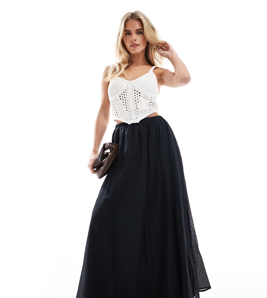ASOS DESIGN Petite - Baumwoll-Maxirock in Schwarz mit Godet-Detail von ASOS Petite