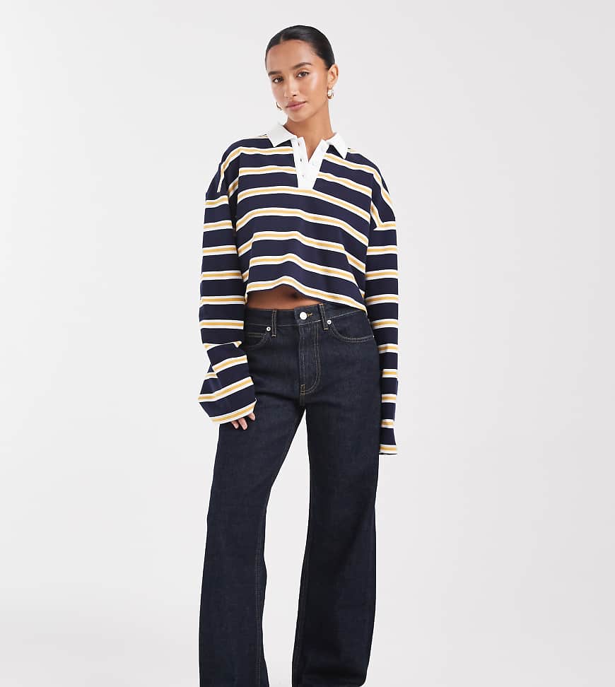 ASOS DESIGN Petite - Bequeme Stretch-Jeans in Rinse-Waschung mit geradem Bein-Marineblau von ASOS Petite