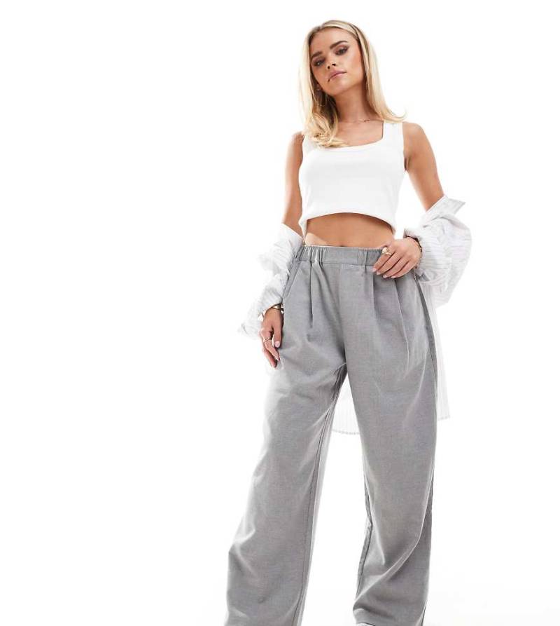 ASOS DESIGN Petite - Flanellhose in Hellgrau von ASOS Petite