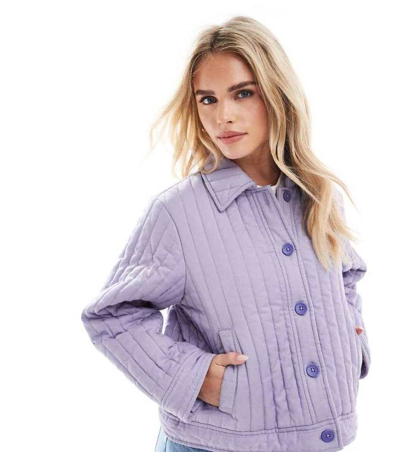 ASOS DESIGN Petite - Gesteppte Hemdjacke in verwaschenem Flieder-Blau von ASOS Petite