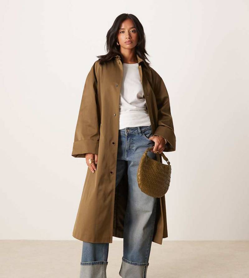 ASOS DESIGN Petite - Longline-Trenchcoat in Khaki-Grün von ASOS Petite