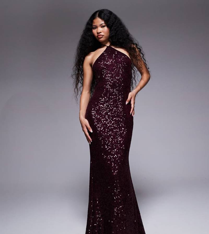 ASOS DESIGN Petite - Neckholder-Maxikleid in Burgunderrot mit durchgängigem Paillettenbesatz von ASOS Petite