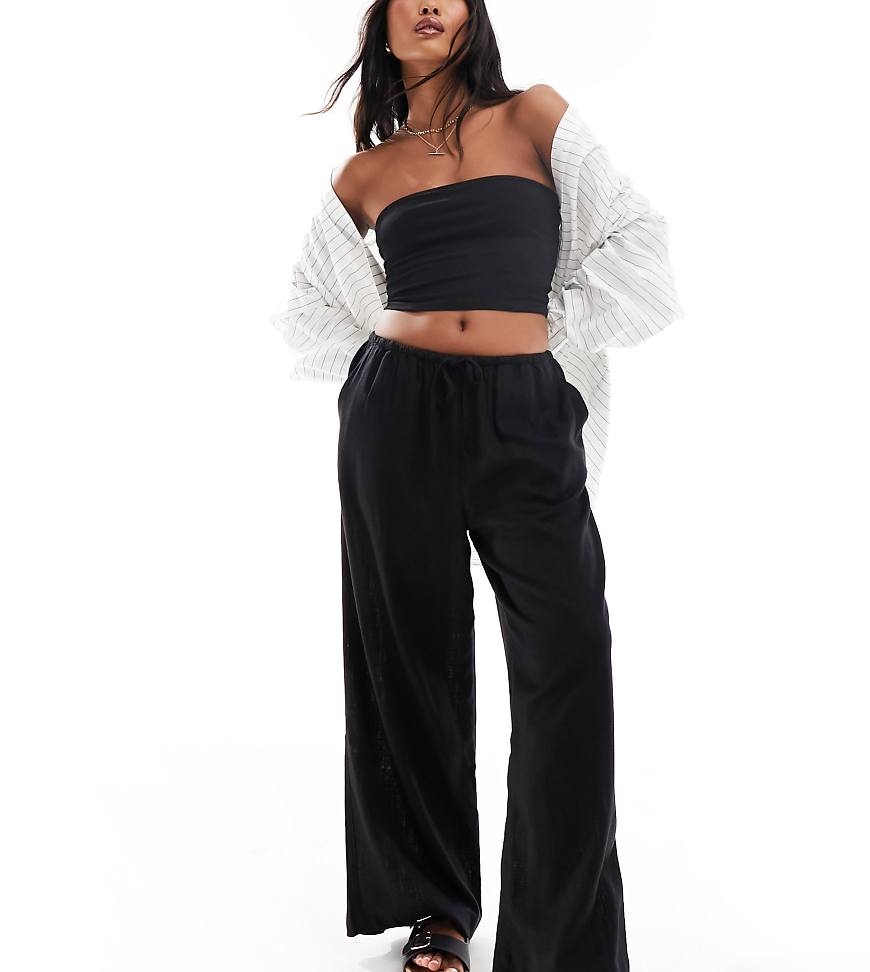 ASOS DESIGN Petite - Schlupfhose in Schwarz mit weitem Bein und Leinenanteil von ASOS Petite