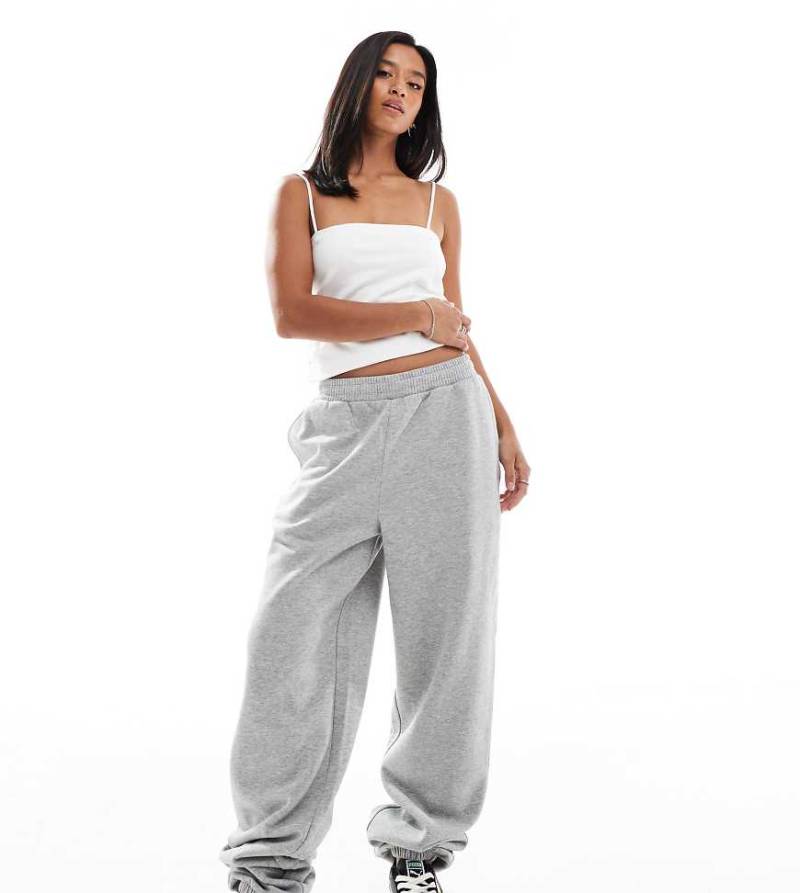 ASOS DESIGN Petite - Ultimate - Jogginghose in meliertem Grau mit Bündchen und weicher Innenseite von ASOS Petite