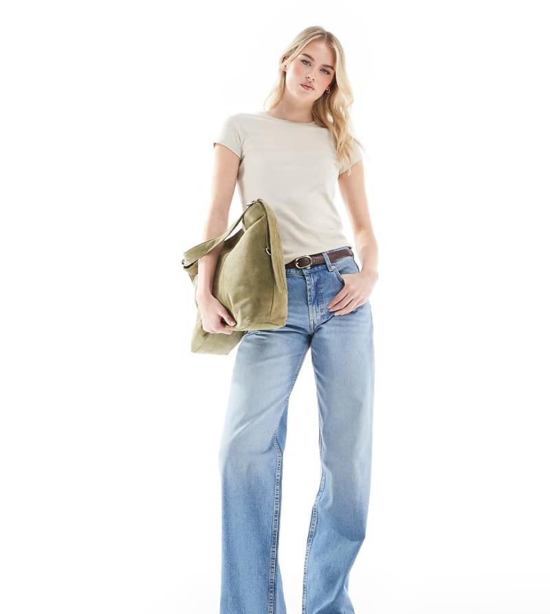 ASOS DESIGN Tall - Baggy-Jeans in heller Waschung mit weitem Bein-Blau von ASOS Tall