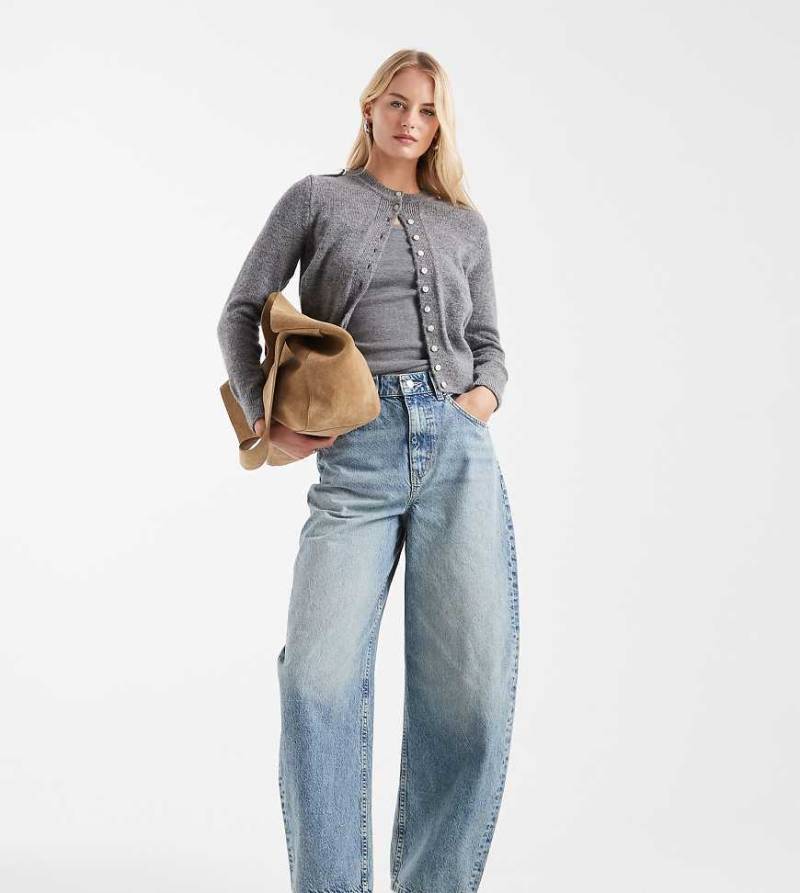ASOS DESIGN Tall - Barrel-Jeans in blasser Vintage-Waschung mit hohem Bund-Blau von ASOS Tall