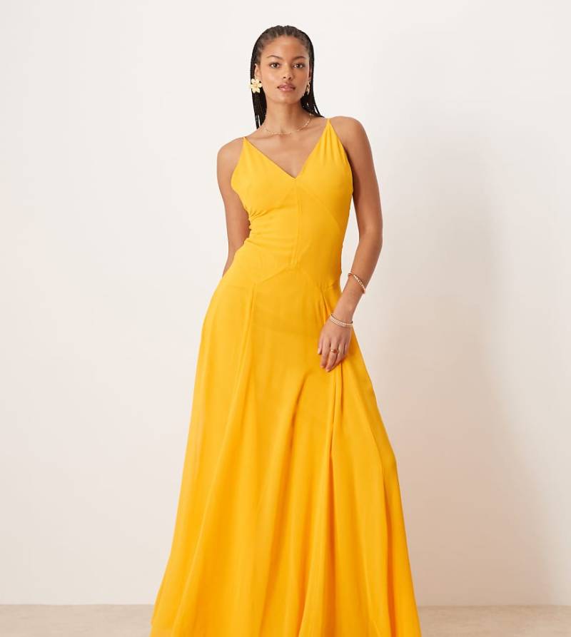 ASOS DESIGN Tall - Camisole-Maxikleid in Orange mit Ziernähten und Godet-Details von ASOS Tall