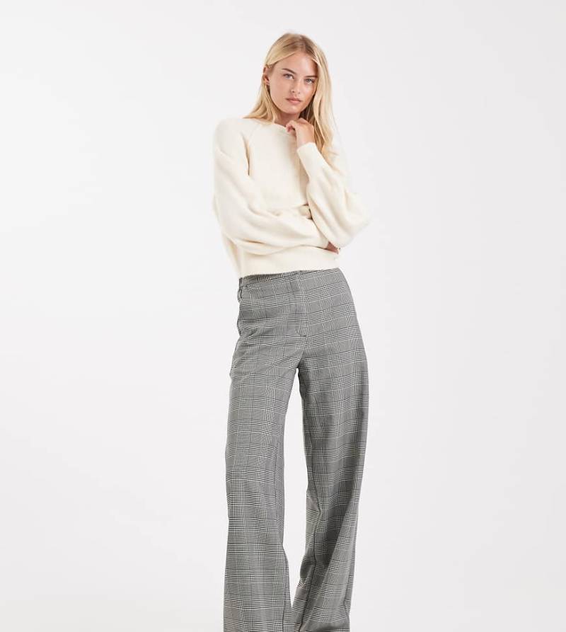 ASOS DESIGN Tall - Elegante Hose mit lockerem, geradem Schnitt und Hahnentrittmuster in Schwarz-Weiß-Bunt von ASOS DESIGN