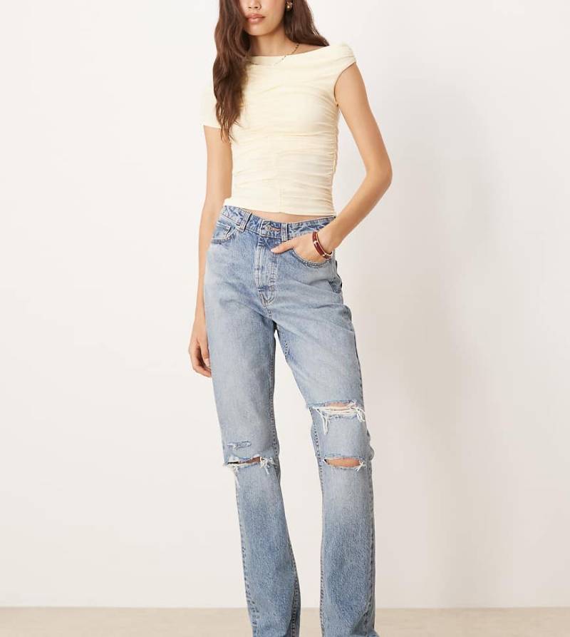 ASOS DESIGN Tall - Circular Design Collection - Gerade geschnittene Jeans in heller Waschung mit halbhohem Bund und Zierrissen-Blau von ASOS Tall