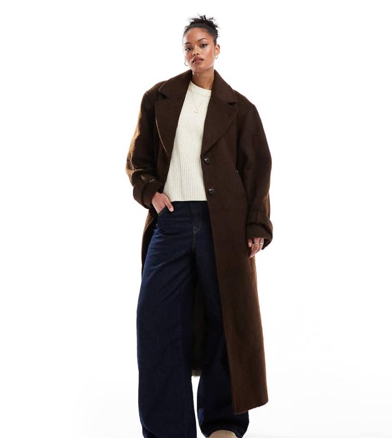ASOS DESIGN Tall - Half and Half - Formeller Mantel in Pilzbraun von ASOS Tall