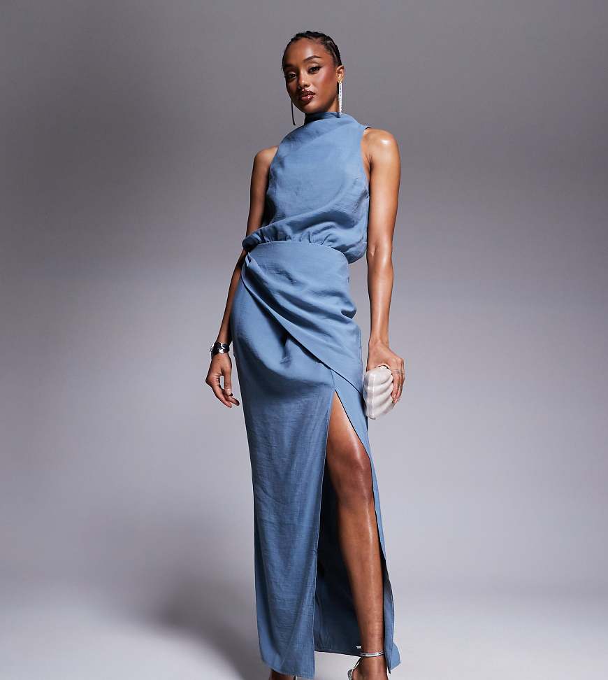 ASOS DESIGN Tall - Hochgeschlossenes Maxi-Wickelkleid in Rauchblau von ASOS Tall