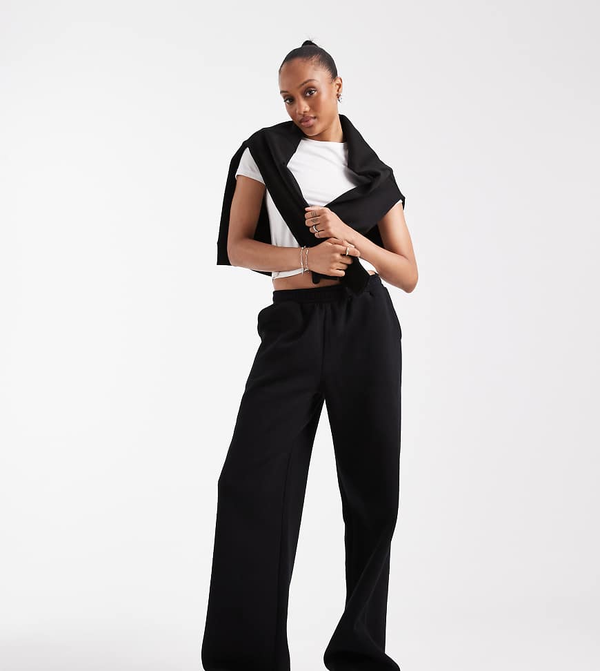 ASOS DESIGN Tall - Jogginghose in Schwarz mit weicher Innenseite und weitem Bein von ASOS Tall