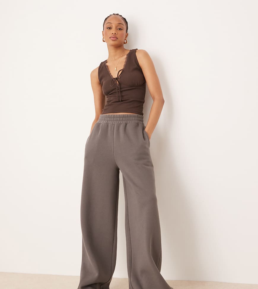 ASOS DESIGN Tall - Jogginghose mit geradem Schnitt in Grau von ASOS Tall