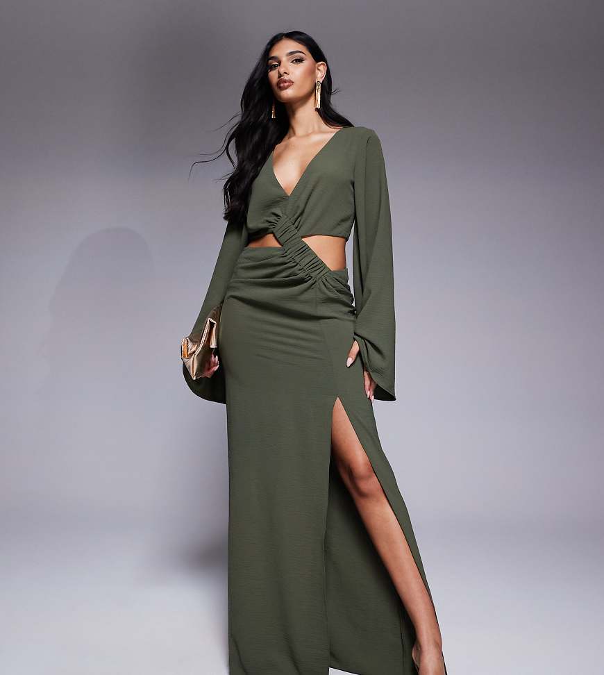 ASOS DESIGN Tall - Langärmliges Maxikleid in Khaki mit Zierausschnitt und seitlichem, gerafftem Design-Grün von ASOS Tall