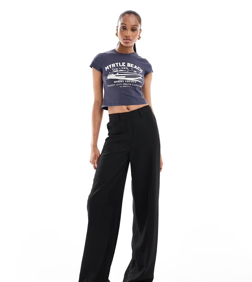 ASOS DESIGN Tall - Lockere Dad-Hose in Schwarz mit 5 Taschendetails ASOS DESIGN Tall - Lockere Dad-Hose in Schwarz mit 5 Taschendetails von ASOS Tall