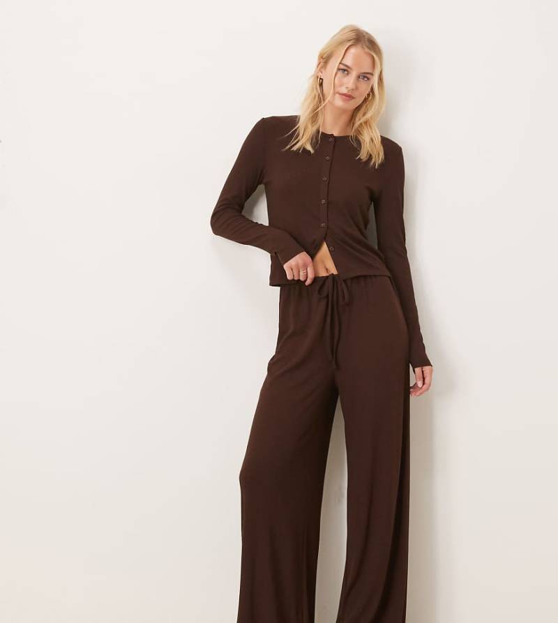 ASOS DESIGN Tall - Lounge - Mix and Match - Hose in Schokobraun mit weitem Bein-Brown von ASOS Tall