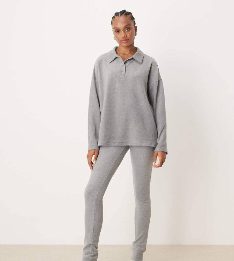 ASOS DESIGN Tall - Mix & Match - Lounge-Leggings aus leichtem Fleece in Hellgrau von ASOS Tall