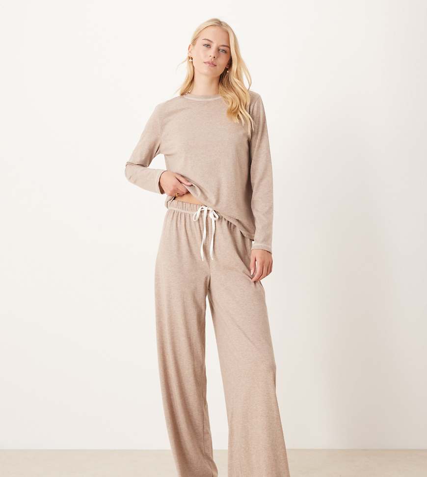 ASOS DESIGN Tall - Pyjama in braun meliert mit langärmeligem Shirt und Hose mit weitem Bein-Grau von ASOS Tall