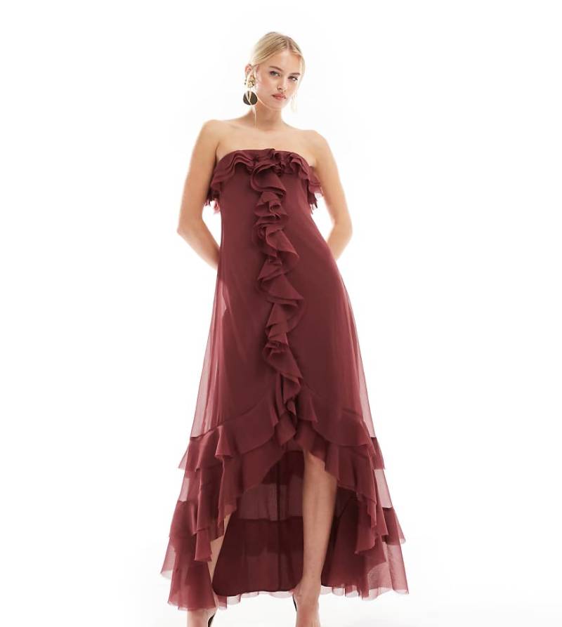 ASOS DESIGN Tall - Schulterfreies Maxikleid in Burgunderrot mit Rüschen und Carmen-Ausschnitt von ASOS Tall
