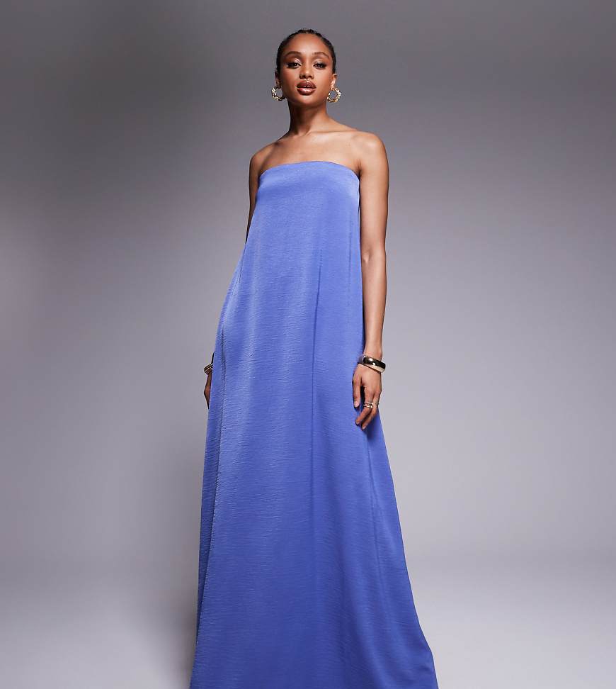 ASOS DESIGN Tall - Trägerloses Trapez-Maxikleid aus Satin in Flieder-Blau-Lila ASOS DESIGN Tall - Trägerloses Trapez-Maxikleid aus Satin in Flieder-Blau-Lila von ASOS Tall