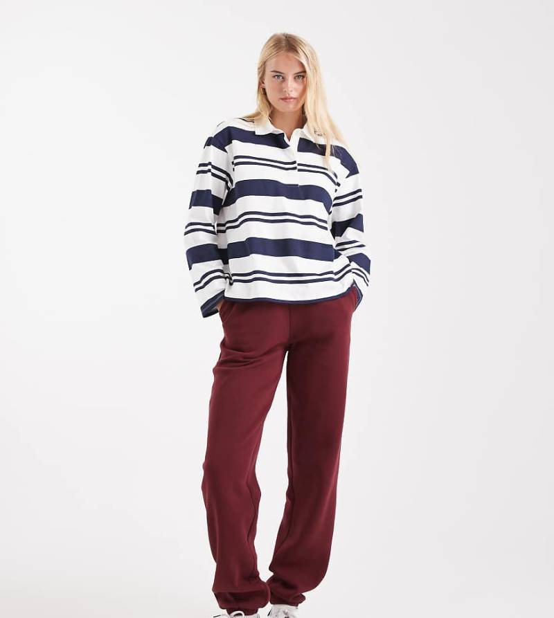 ASOS DESIGN Tall - Ultimate - Jogginghose in Burgunderrot mit weicher Innenseite und Bündchen von ASOS Tall