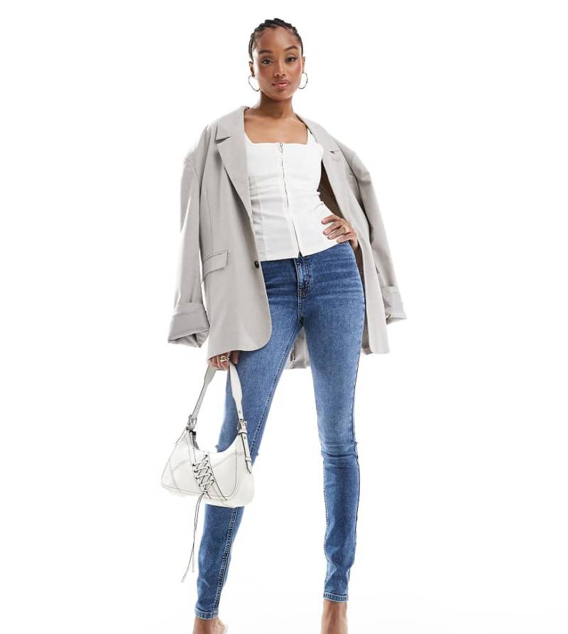 ASOS DESIGN Tall - Ultimate - Skinny-Jeans in Mittelblau von ASOS Tall