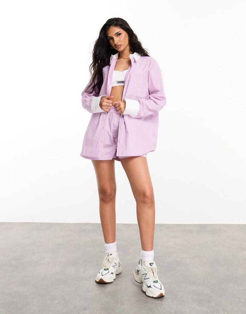ASOS DESIGN - Weekend Collective - Oversize-Hemd in Rosa gestreift mit Farbblock-Design, Kombiteil von ASOS Weekend Collective