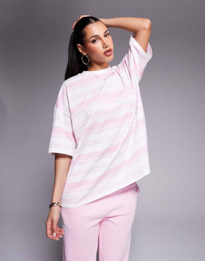 Weekend Collective - Gestreiftes T-Shirt in Rosa mit Logo-Stickerei-Bunt von ASOS Weekend Collective