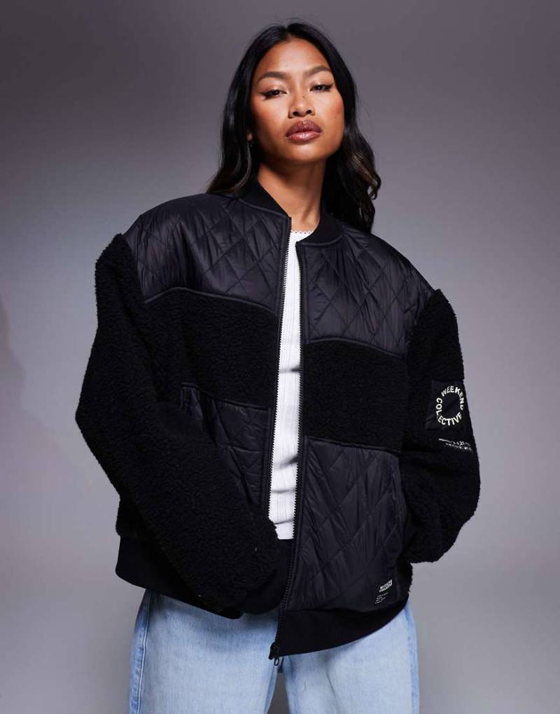 Weekend Collective - Bomberjacke aus Teddyfell in Schwarz mit durchgehendem Reißverschluss und Detail aus Nylon von ASOS Weekend Collective