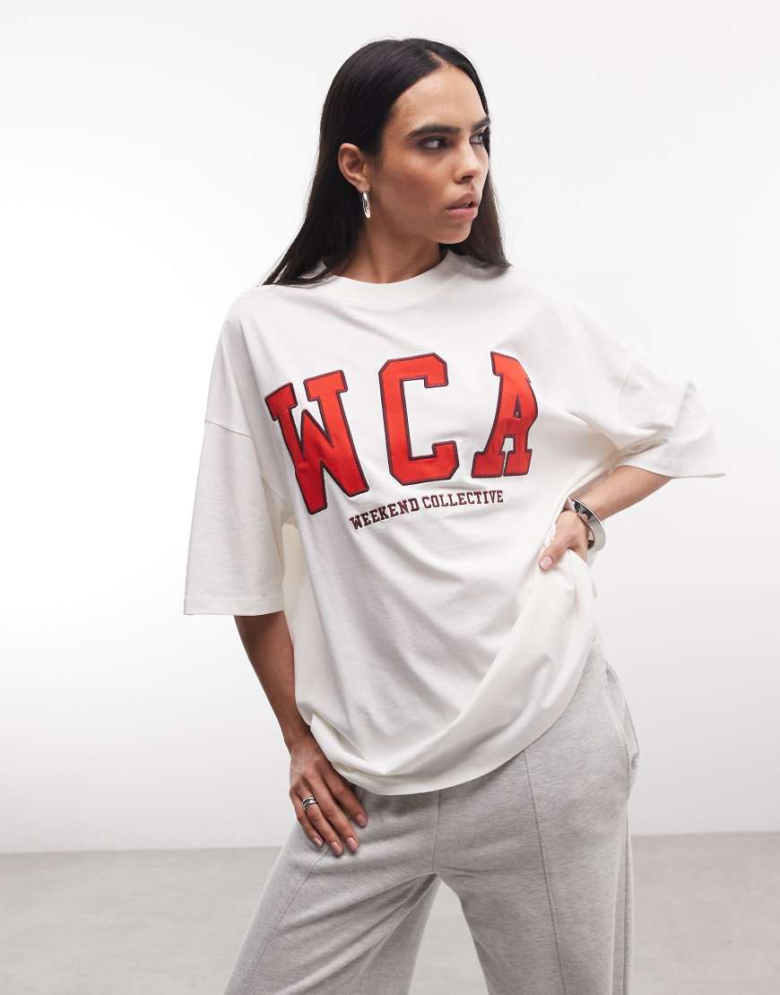 Weekend Collective - College-T-Shirt in Weiß von ASOS Weekend Collective