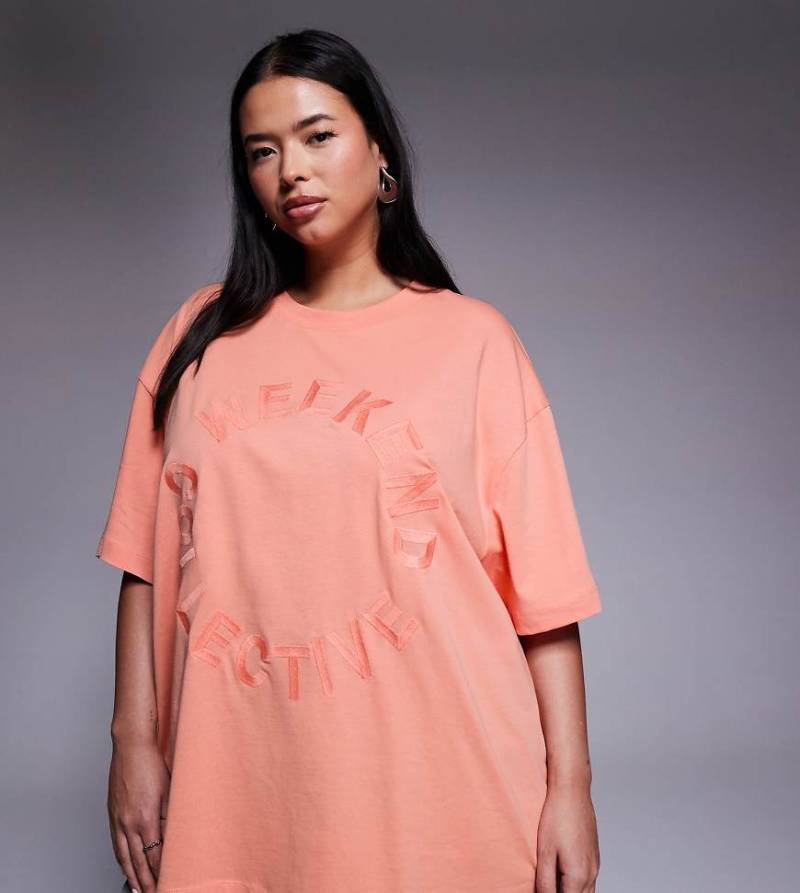 Weekend Collective Curve - T-Shirt in Pfirsich mit rundem Print-Orange von ASOS Weekend Collective