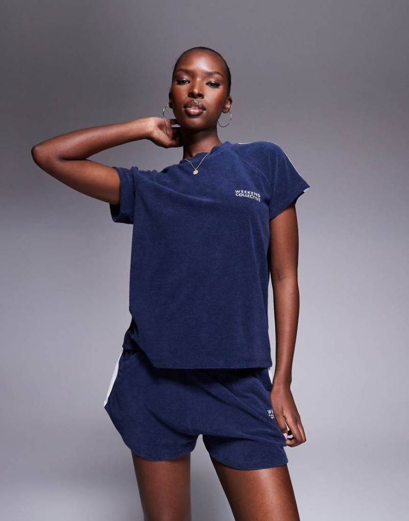 Weekend Collective - Frottee-T-Shirt in Marineblau, Kombiteil von ASOS Weekend Collective