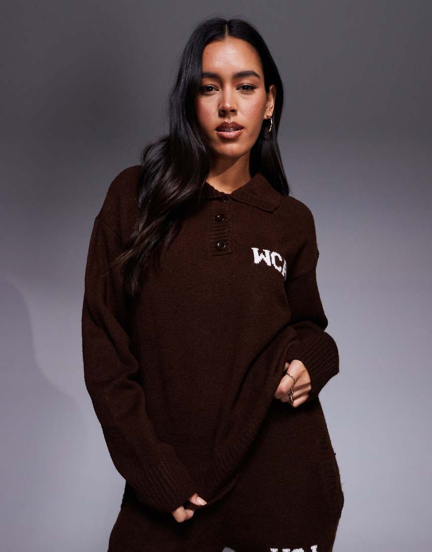 Weekend Collective - Gestricktes Rugby-Sweatshirt in Schokobraun mit College-Print, Kombiteil-Brown von ASOS Weekend Collective