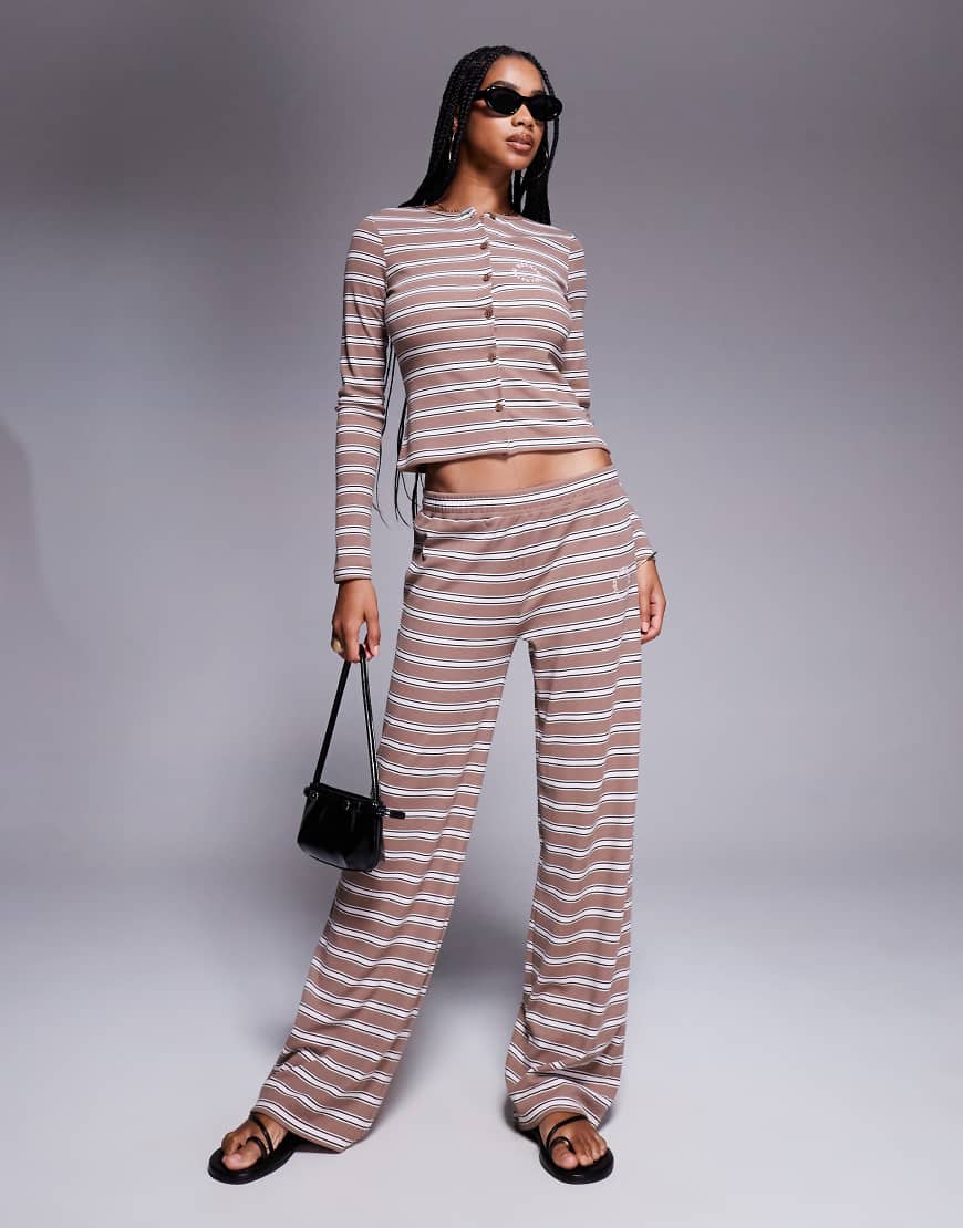 Weekend Collective - Hose mit Streifen, Kombiteil-Bunt Weekend Collective - Hose mit Streifen, Kombiteil-Bunt von ASOS Weekend Collective