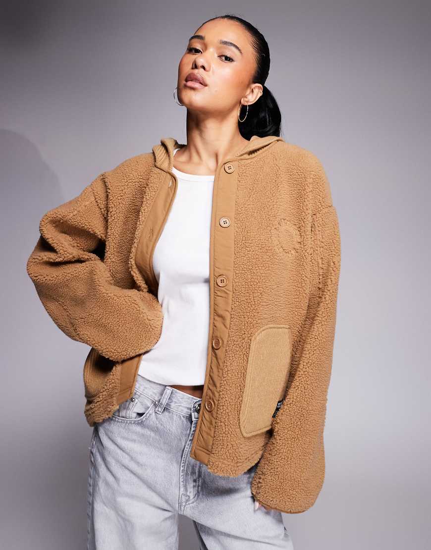 Weekend Collective - Kapuzenjacke aus Teddyfell und geripptem Strickgewebe in neutralem Farbton von ASOS Weekend Collective