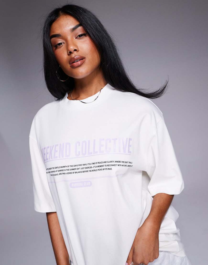 Weekend Collective - Oversize-T-Shirt in Cremeweiß und Flieder mit Frontprint von ASOS Weekend Collective