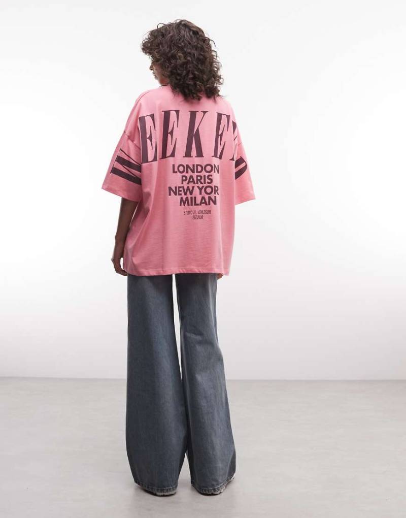Weekend Collective - Oversize-T-Shirt in Rosa mit Stapel-Logo auf dem Rücken von ASOS Weekend Collective