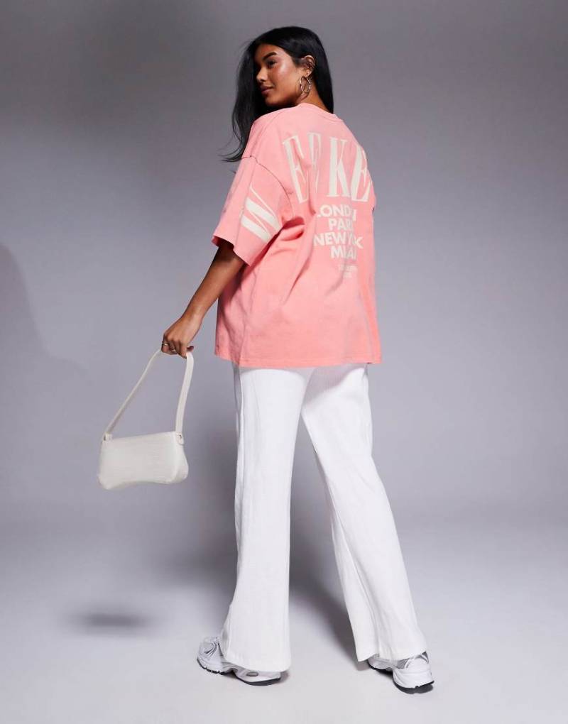 Weekend Collective - Oversize-T-Shirt in verwaschenem Pfirsich und Steinbeige mit Stapel-Markenlogo auf der Rückseite-Orange von ASOS Weekend Collective