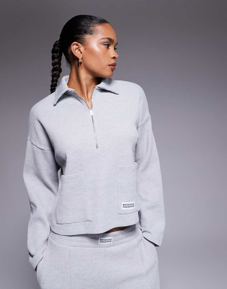 Weekend Collective - Sweatshirt in Grau mit halblangem Reißverschluss und Waffelstruktur, Kombiteil von ASOS Weekend Collective