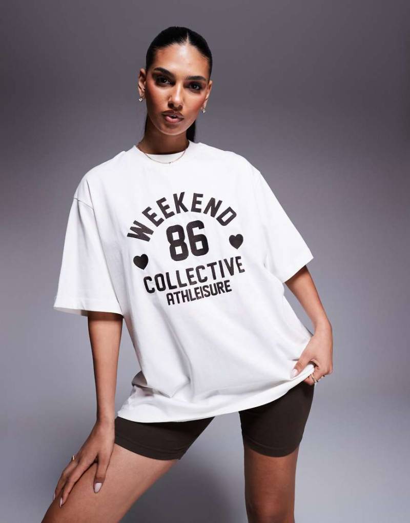 Weekend Collective - T-Shirt in Cremeweiß mit gesticktem Herzprint in Schokobraun, Kombiteil von ASOS Weekend Collective