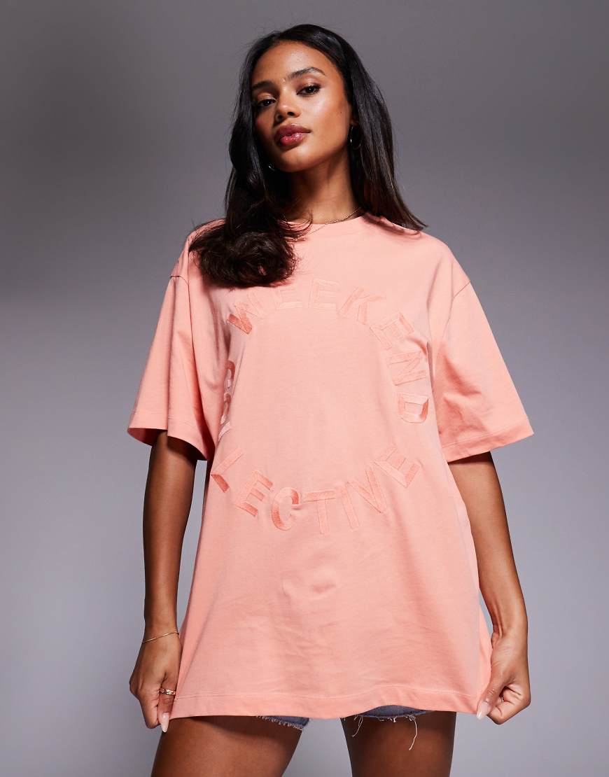 Weekend Collective - T-Shirt in Pfirsich mit rundem Print-Orange Weekend Collective - T-Shirt in Pfirsich mit rundem Print-Orange von ASOS Weekend Collective