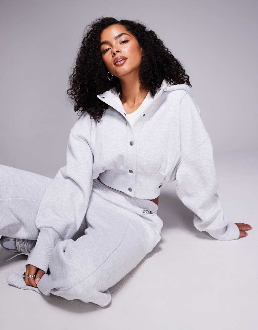 Weekend Collective - Taillierte Kapuzenjacke in meliertem Grau mit Druckknopfleiste von ASOS Weekend Collective