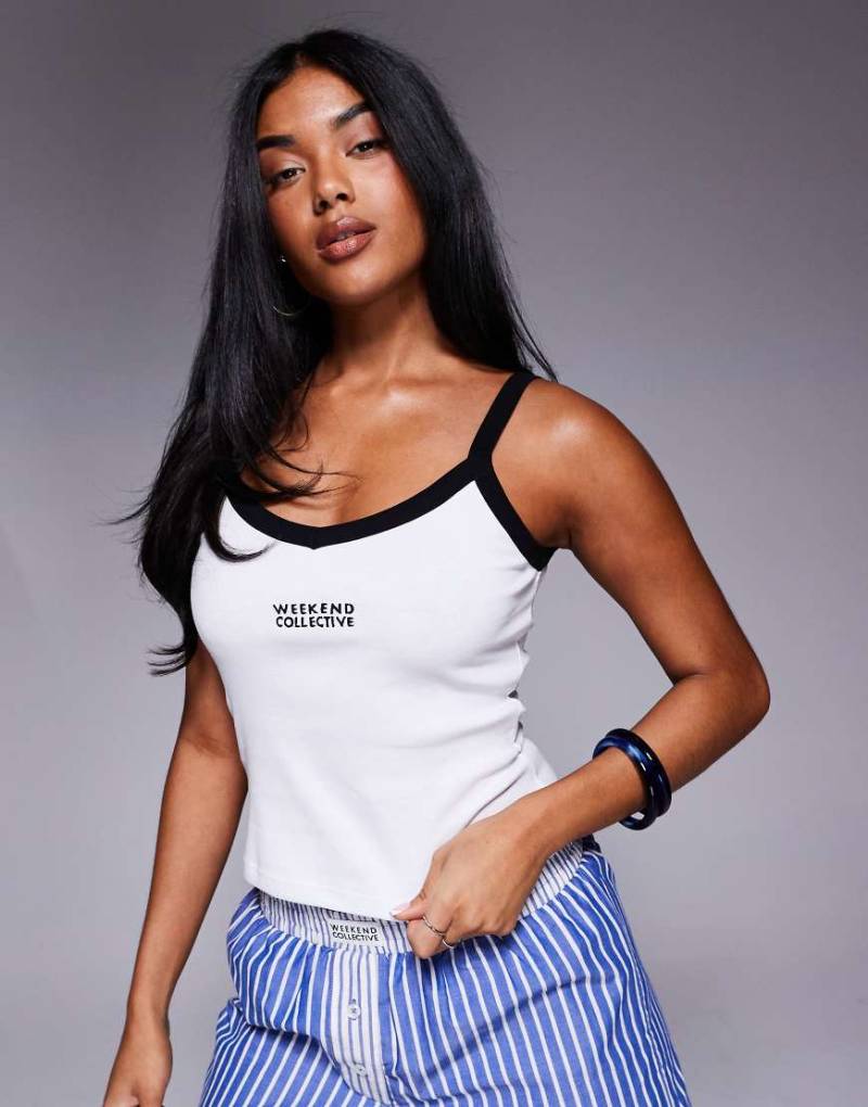 Weekend Collective - Trägertop in Weiß mit Kontrastrand von ASOS Weekend Collective