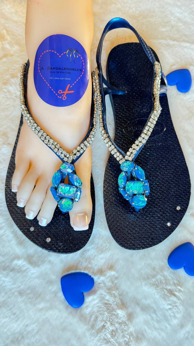 Handverzierte Original Havaianas - Unikat Flip Flops Bling Mit Kristallen Und Ziersteinen Blau + Schwarz Sparkle Sandalen von ASandalendelux