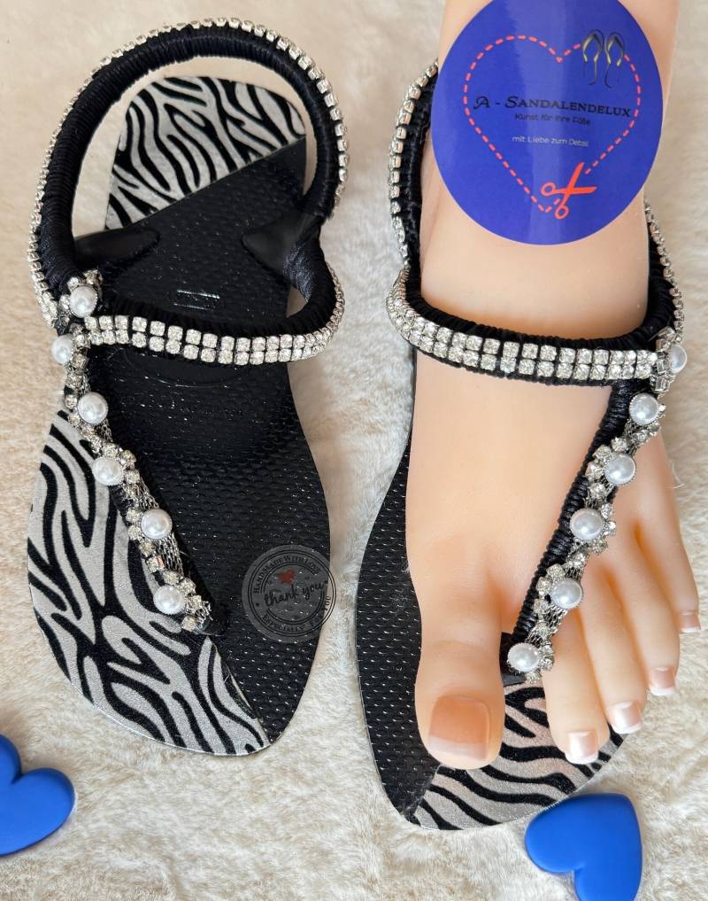 Handverzierte Original Havaianas - Unikat Personalisiert Flip Flops Bling Mit Kristallen Und Ziersteinen Schwarz Sparkle Sandalen von ASandalendelux